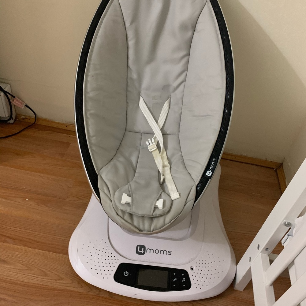 Baby swing